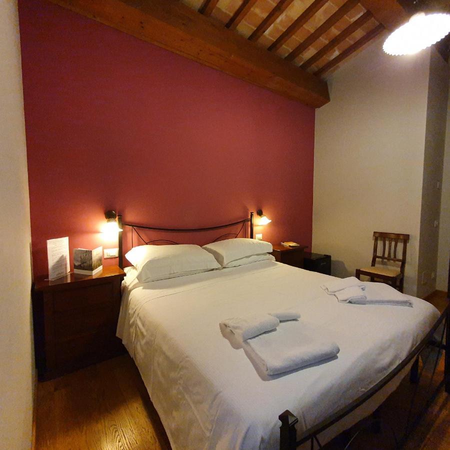 Pietra Maula Agriturismo Castelraimondo Exterior photo